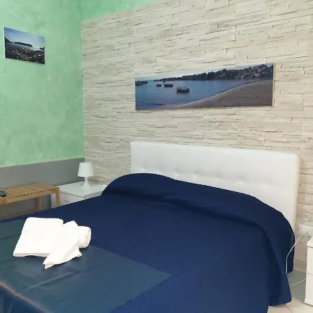Alojamento de Acomodação e Pequeno-almoço Al Porticciolo *